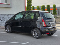 slider-img